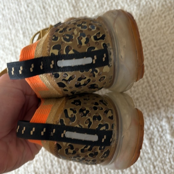 Nike Vapor Max Sneakers - Picture 5 of 8